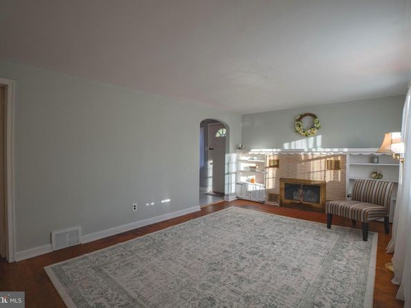 14 Norwyn Road, Hatboro PA 19040