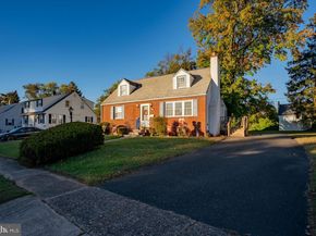 14 Norwyn Road, Hatboro PA 19040