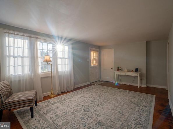 14 Norwyn Road, Hatboro PA 19040
