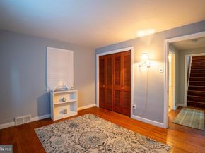 14 Norwyn Road, Hatboro PA 19040