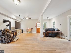 1320 Clayton Avenue, Oakford PA 19053