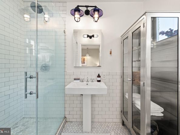 1641 V Street NW, Washington DC 20009