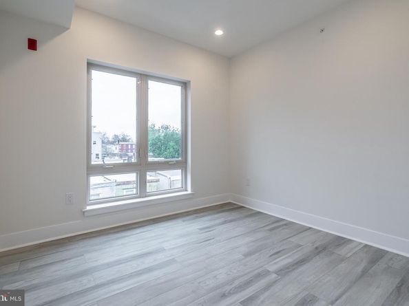 2437 W Thompson Street, Philadelphia PA 19121