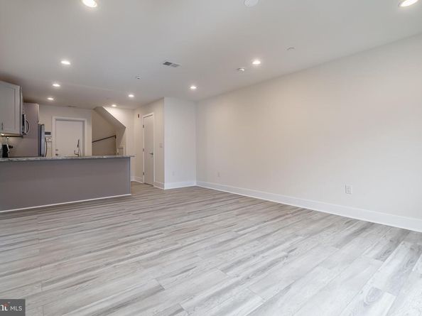 2437 W Thompson Street, Philadelphia PA 19121