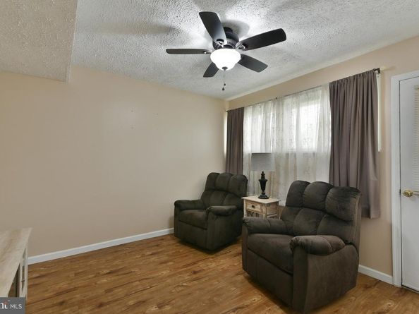 225 Yorkshire Road, Fairless Hills PA 19030