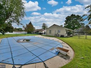 225 Yorkshire Road, Fairless Hills PA 19030