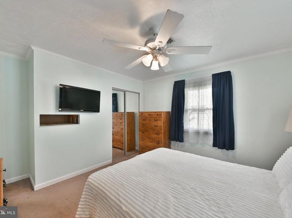 225 Yorkshire Road, Fairless Hills PA 19030