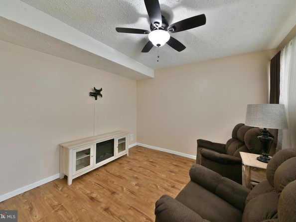 225 Yorkshire Road, Fairless Hills PA 19030