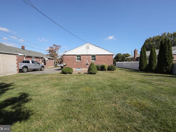 838 Springhaven Road, Springfield PA 19064