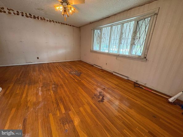 609 E Hortter Place, Philadelphia PA 19119