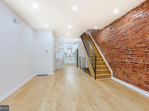 1734 S Taylor Street, Philadelphia PA 19145