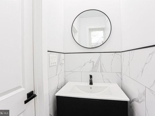 1734 S Taylor Street, Philadelphia PA 19145