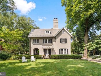 109 W Moreland Avenue