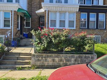 318 E Gale Street
