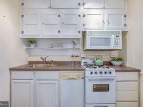 4000 Cathedral Avenue NW 144/145B, Washington DC 20016