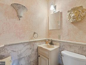 7224 Valley Avenue, Philadelphia PA 19128