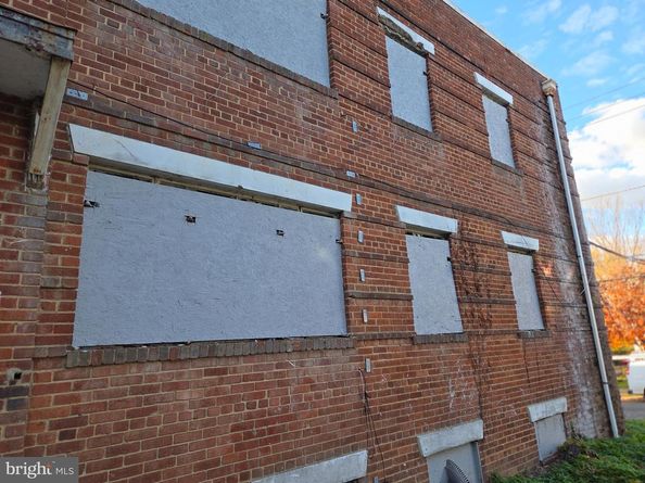 4639 Hillside Road SE, Washington DC 20019