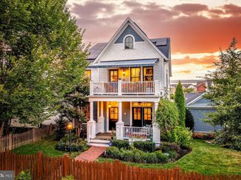 802 Vine Street