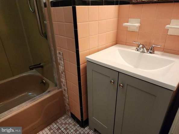 5132 Walker Street, Philadelphia PA 19124