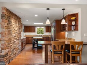 598 Cricket Lane, Wayne PA 19087
