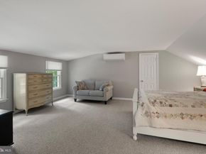 598 Cricket Lane, Wayne PA 19087