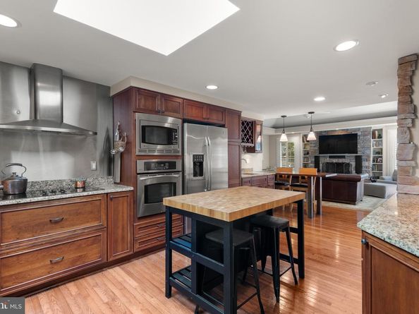 598 Cricket Lane, Wayne PA 19087