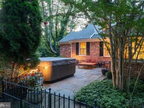 598 Cricket Lane, Wayne PA 19087