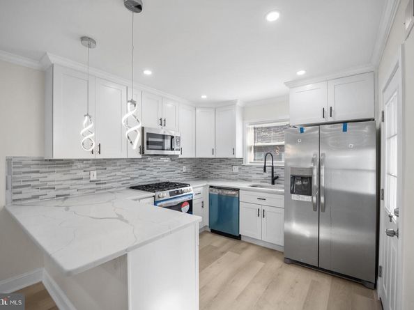 7726 Temple Rd, Philadelphia PA 19150