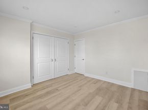 7726 Temple Rd, Philadelphia PA 19150