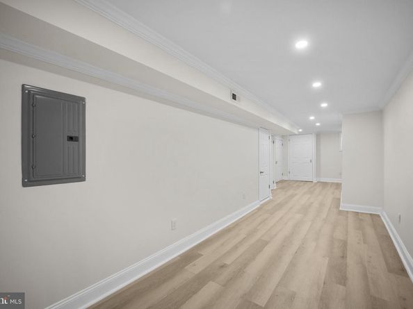 7726 Temple Rd, Philadelphia PA 19150