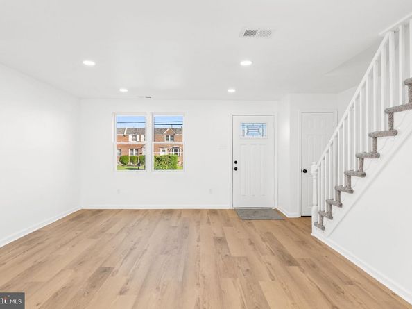 7546 Overbrook Avenue, Philadelphia PA 19151