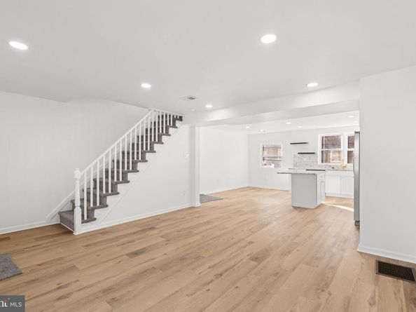7546 Overbrook Avenue, Philadelphia PA 19151