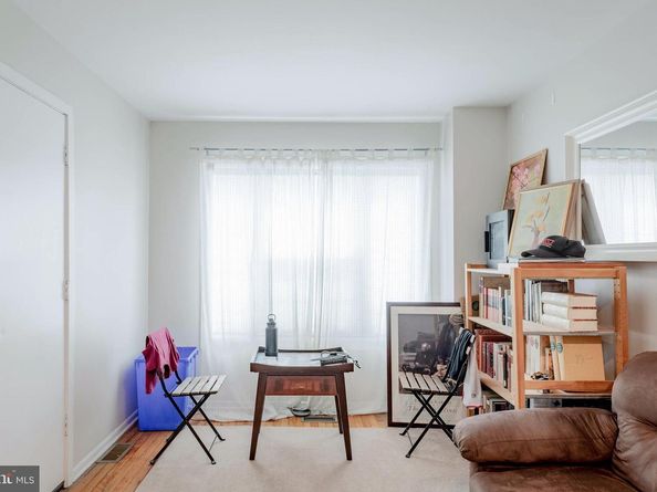 814 S 5TH Street, Philadelphia PA 19147