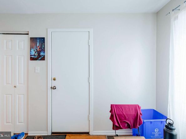 814 S 5TH Street, Philadelphia PA 19147