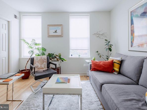814 S 5TH Street, Philadelphia PA 19147