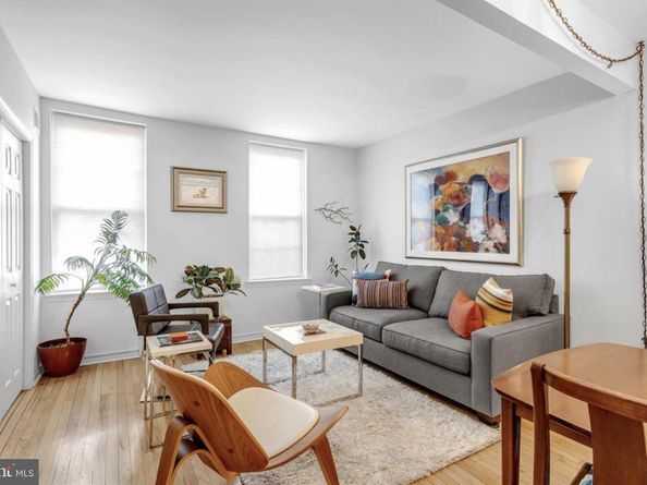 814 S 5TH Street, Philadelphia PA 19147