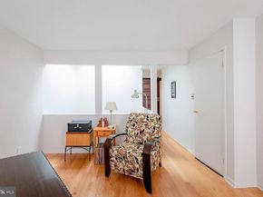 814 S 5TH Street, Philadelphia PA 19147