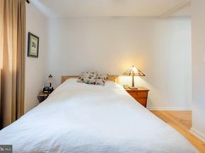 814 S 5TH Street, Philadelphia PA 19147