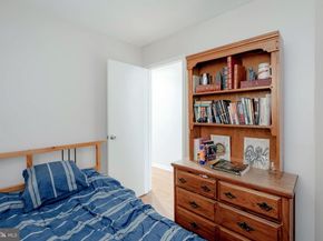 814 S 5TH Street, Philadelphia PA 19147