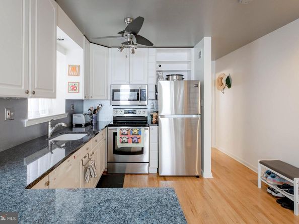 814 S 5TH Street, Philadelphia PA 19147