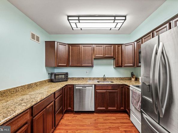 22 Fitzwatertown Road UNIT F4, Willow Grove PA 19090
