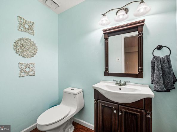 22 Fitzwatertown Road UNIT F4, Willow Grove PA 19090
