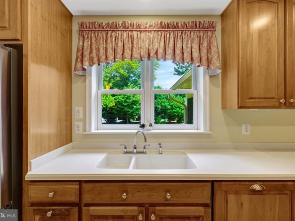 2201 Lydia Place, Vienna VA 22181