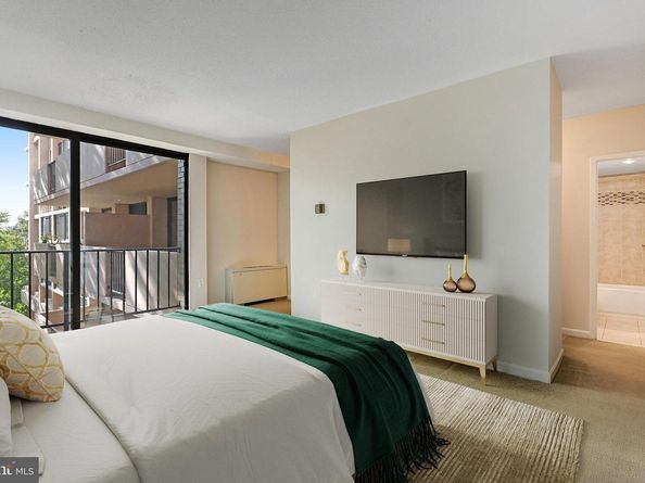 4141 Henderson Road 303, Arlington VA 22203