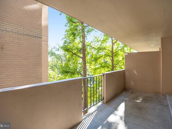 4141 Henderson Road 303, Arlington VA 22203