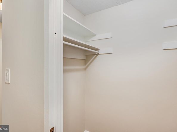 4141 Henderson Road 303, Arlington VA 22203
