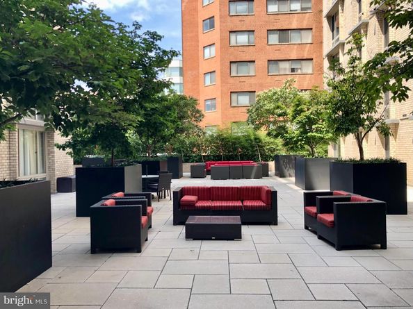 950 25TH Street NW N204, Washington DC 20037
