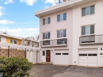 320 G Street SW