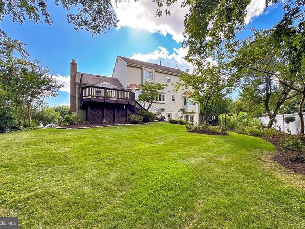 406 Woodgrove Court, Herndon VA 20170