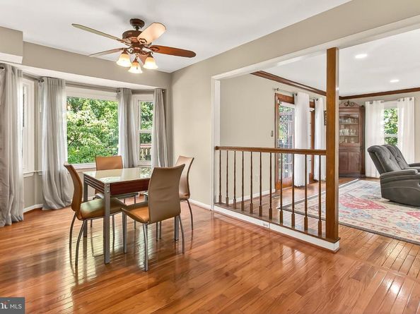 406 Woodgrove Court, Herndon VA 20170